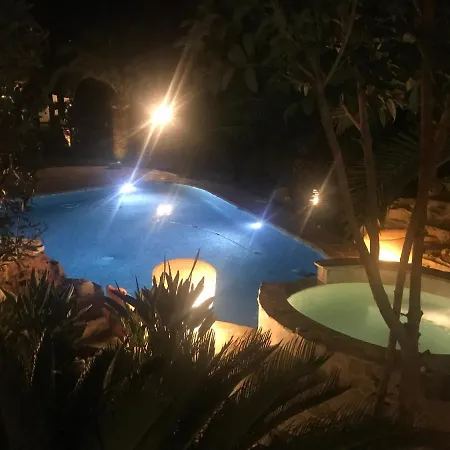 Luxueuse Piscine Et Jacuzzi Villa